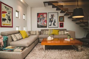 Smart TV, offices