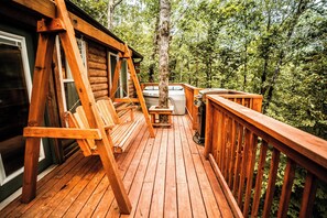 Terrace/patio - Deer Run Treehouse - Starlight Haven (Hot Springs)