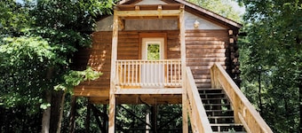 Mountain Air Treehouse - Starlight Haven