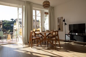 Premium Studio | Laptop workspace, free WiFi, bed sheets - Bob W Florence Ponte Vecchio (Florence)