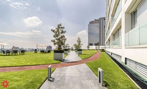 Front of property - Casa Hamburgo by Kukun (Mexico City)