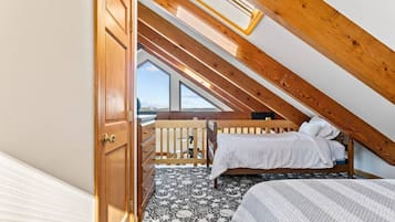 2 bedrooms, iron/ironing board, travel crib, free WiFi