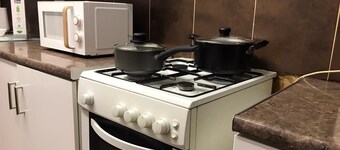 The Skipton Villa - 4 bedrooms with 4 double beds - sleep 8