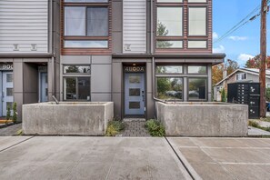 Exterior detail - 3-level Corner Townhome with Private Rooftop Deck (Seattle)