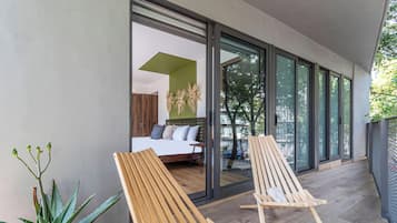 Deluxe Apartment | Terrace/patio