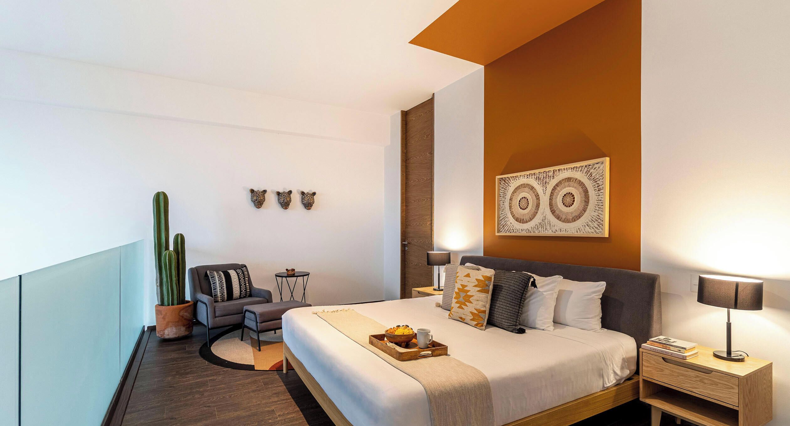 Deluxe Apartment | Hypo-allergenic bedding, in-room safe, individually decorated