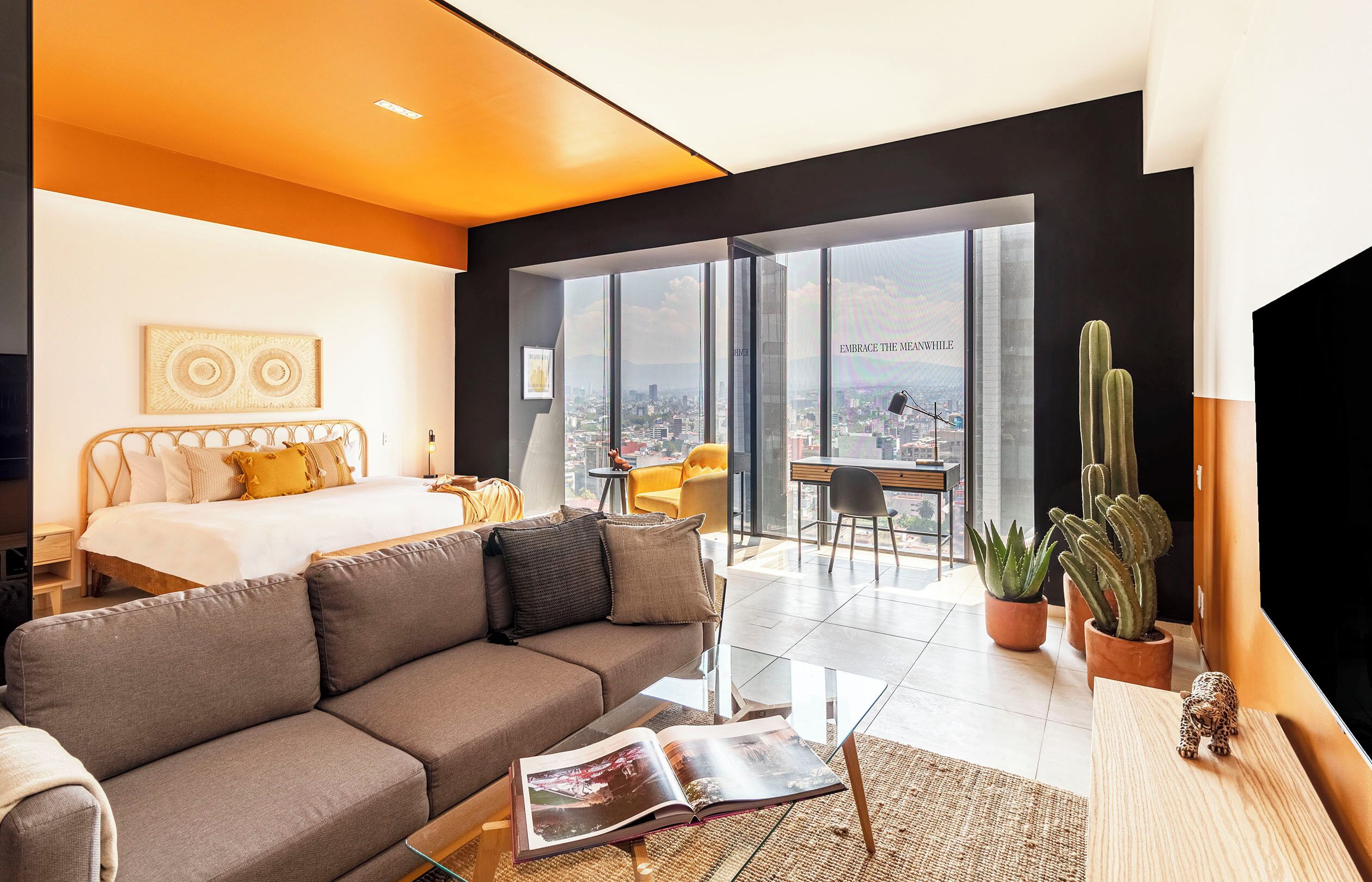 Standard Apartment | Hypo-allergenic bedding, in-room safe, individually decorated