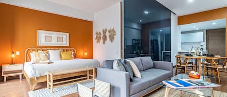 컴포트 아파트 | 저자극성 침구, 객실 내 금고, 각각 다른 스타일의 인테리어, 각각 다르게 가구 비치