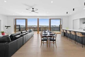 Interior - Reflections at Lonsdale (Point Lonsdale)