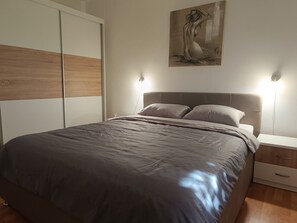 2 chambres, fer et planche Ă repasser, Wi-Fi, literie fournie