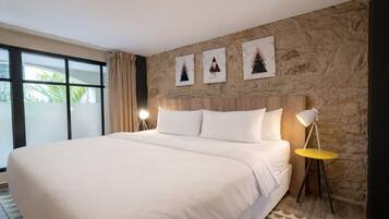 4 chambres, fer et planche à repasser, Wi-Fi gratuit, draps fournis