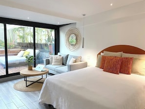 1 habitación, tabla de planchar con plancha, wifi gratis y ropa de cama