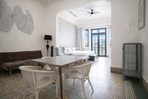 Imagen sin descripción, 5 de 25, botón