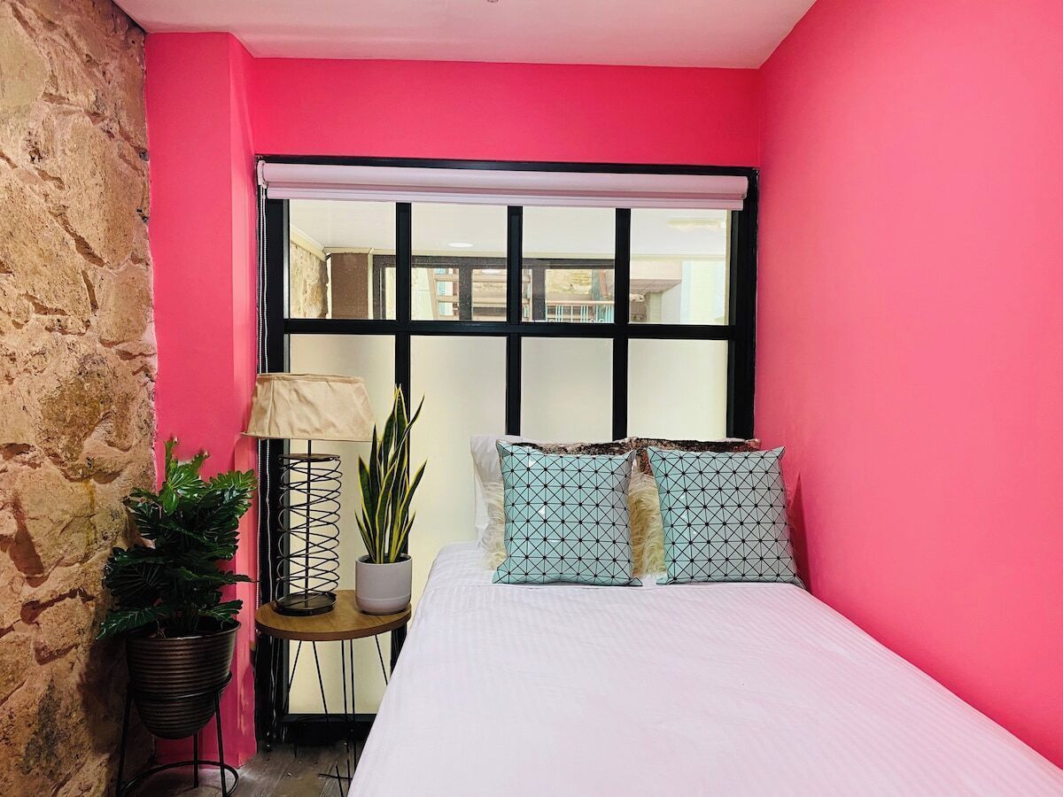 1 室のベッドルーム、アイロン / アイロン台、WiFi (無料)、ベッドシーツ