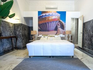 1 bedroom, iron/ironing board, free WiFi, bed sheets - Room with Pool & Rooftop for 2 people (Ciudad de Panamá)