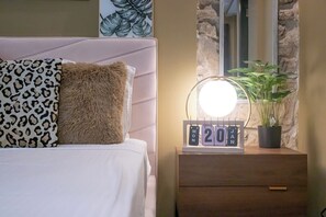 Fer et planche à repasser, Wi-Fi gratuit, draps fournis