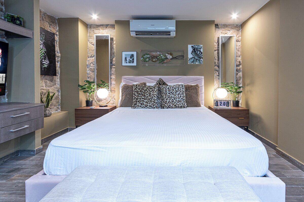 Fer et planche à repasser, Wi-Fi gratuit, draps fournis