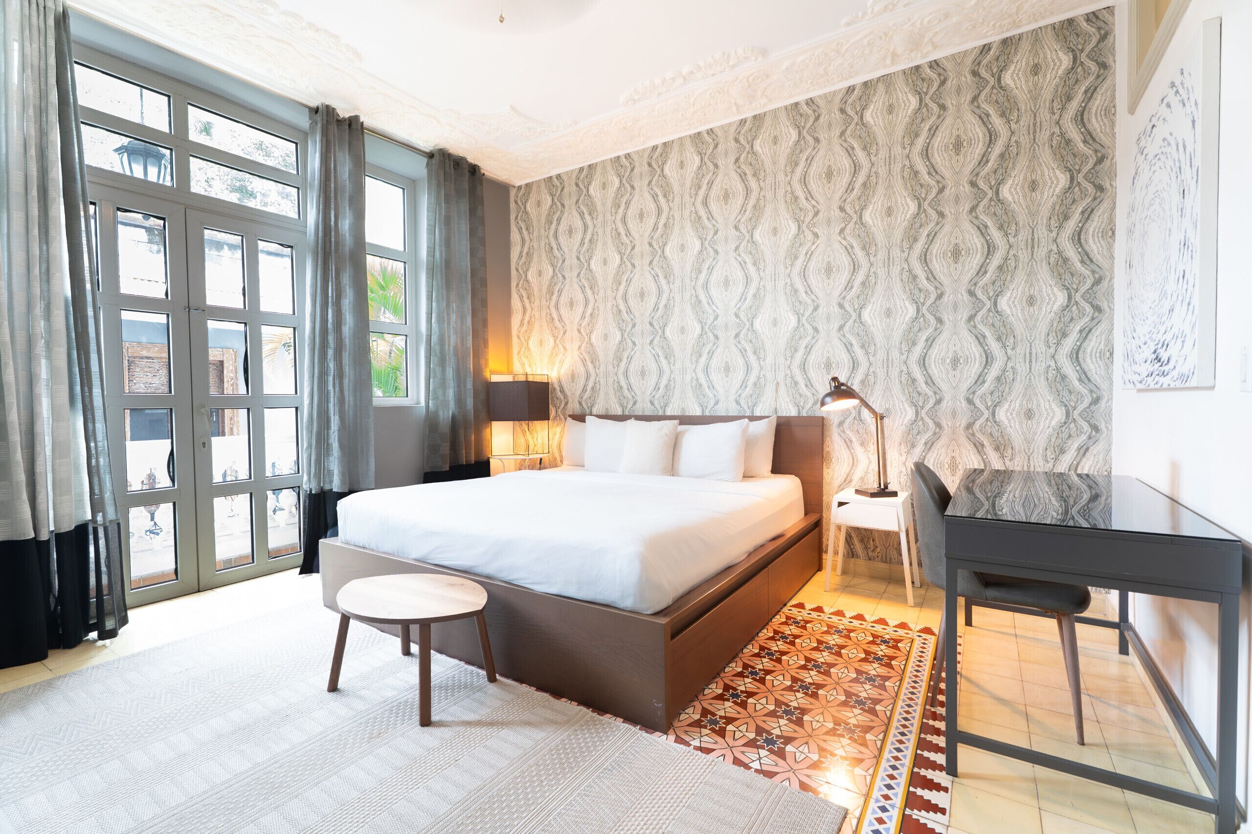 Iron/ironing board, free WiFi, bed sheets