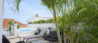 Central Apartment with Balcony | Casco Viejo | M1