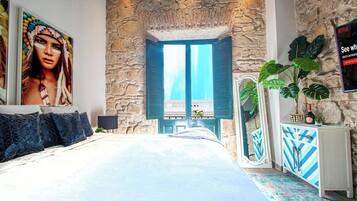 3 habitaciones, tabla de planchar con plancha y wifi gratis