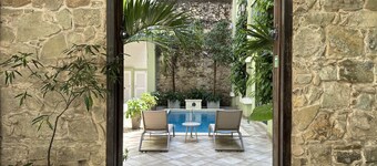 Duplex with pool in front of national theater D6