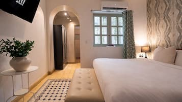 Bügeleisen/Bügelbrett, kostenloses WLAN, Bettwäsche