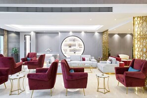 Lobby - Ramada By Wyndham Doha Old Town (Doha)