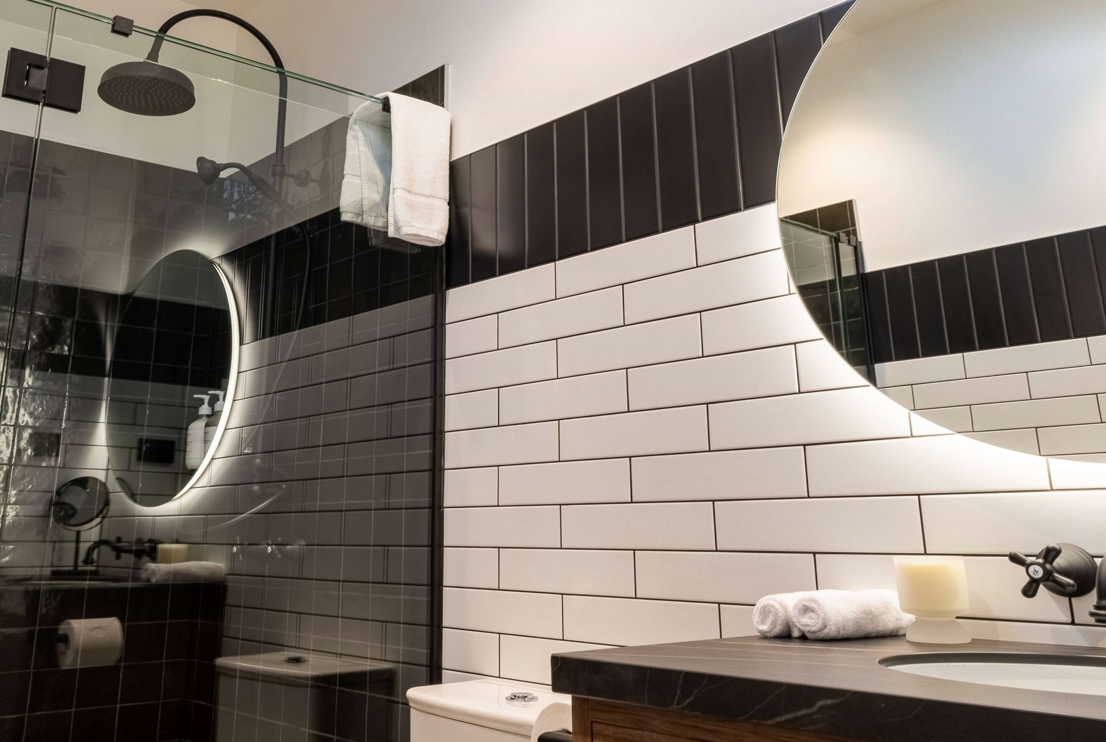 Photo - TRYP by Wyndham Wellington, Tory Street