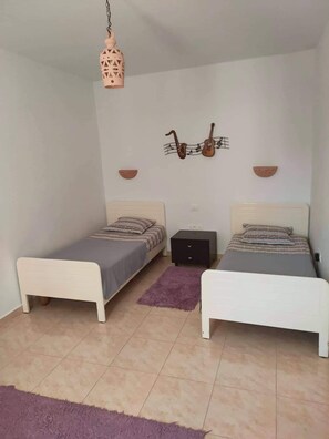 3 Schlafzimmer, Bügeleisen/Bügelbrett, kostenloses WLAN, Bettwäsche