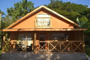 Exterior - Cabañas Manuto Piataro (Hanga Roa)