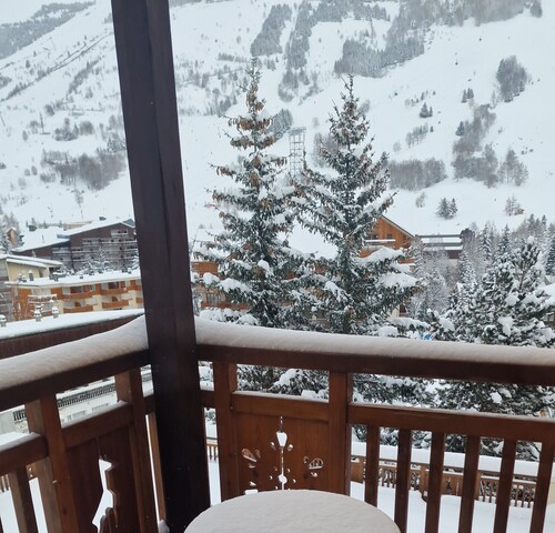 Les 2 Alpes 6-bed apartment with view of La Muzelle
