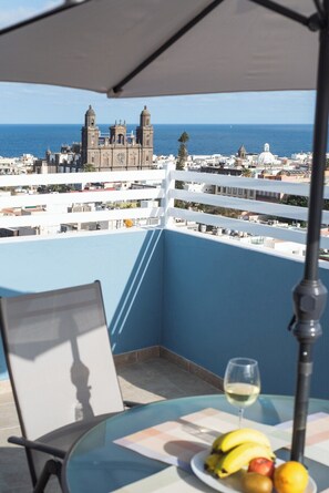 Outdoor dining - Home2Book El Perenquén 2, Las Palmas (Las Palmas de Gran Canaria)