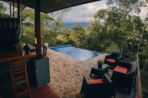Außenpool, Infinity-Pool