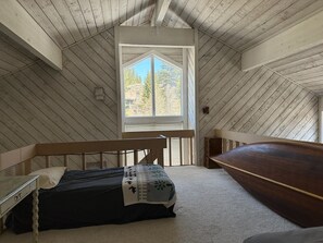 4 chambres, bureau, fer et planche à repasser, accès au Wi-Fi (inclus)