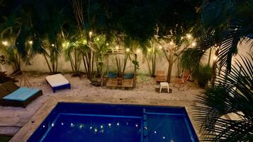 Alberca al aire libre