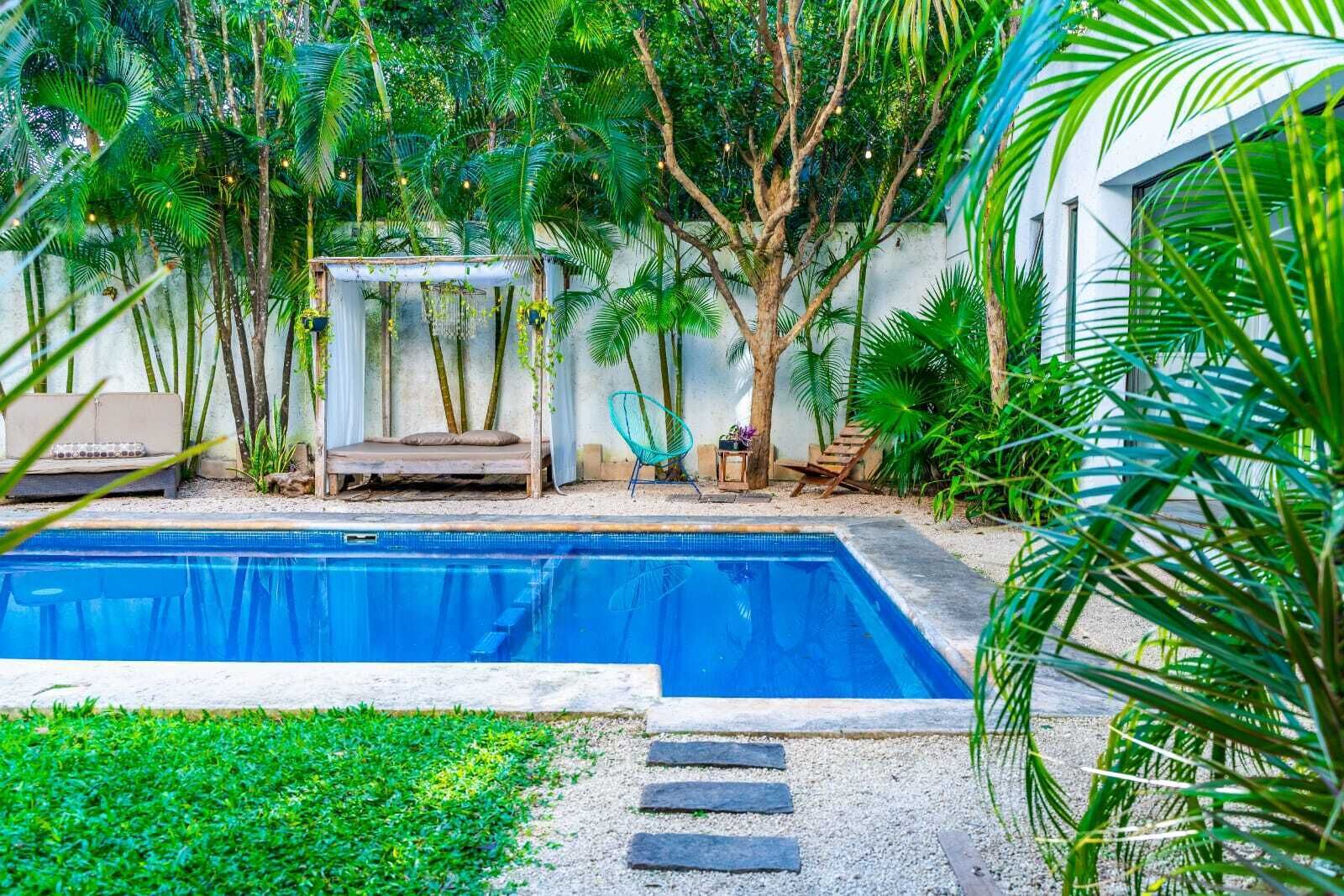 Habitación doble estándar | Decoración personalizada, muebles diferentes y wifi gratis 