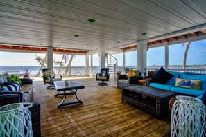 Terrace/patio - 300’ Private Beach, Pool & Rooftop w Panoramic Ocean Views (Big Pine Key)