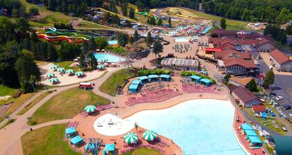 Unique Spacious 3 Bedrooms Mountain Townhouse