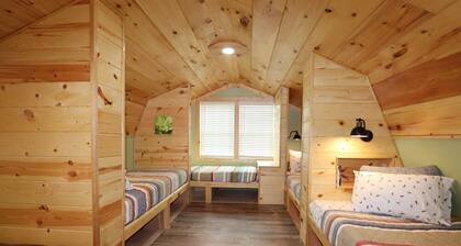 Trout Lily Cabin at Maple Ridge Creek, N GA Mtns