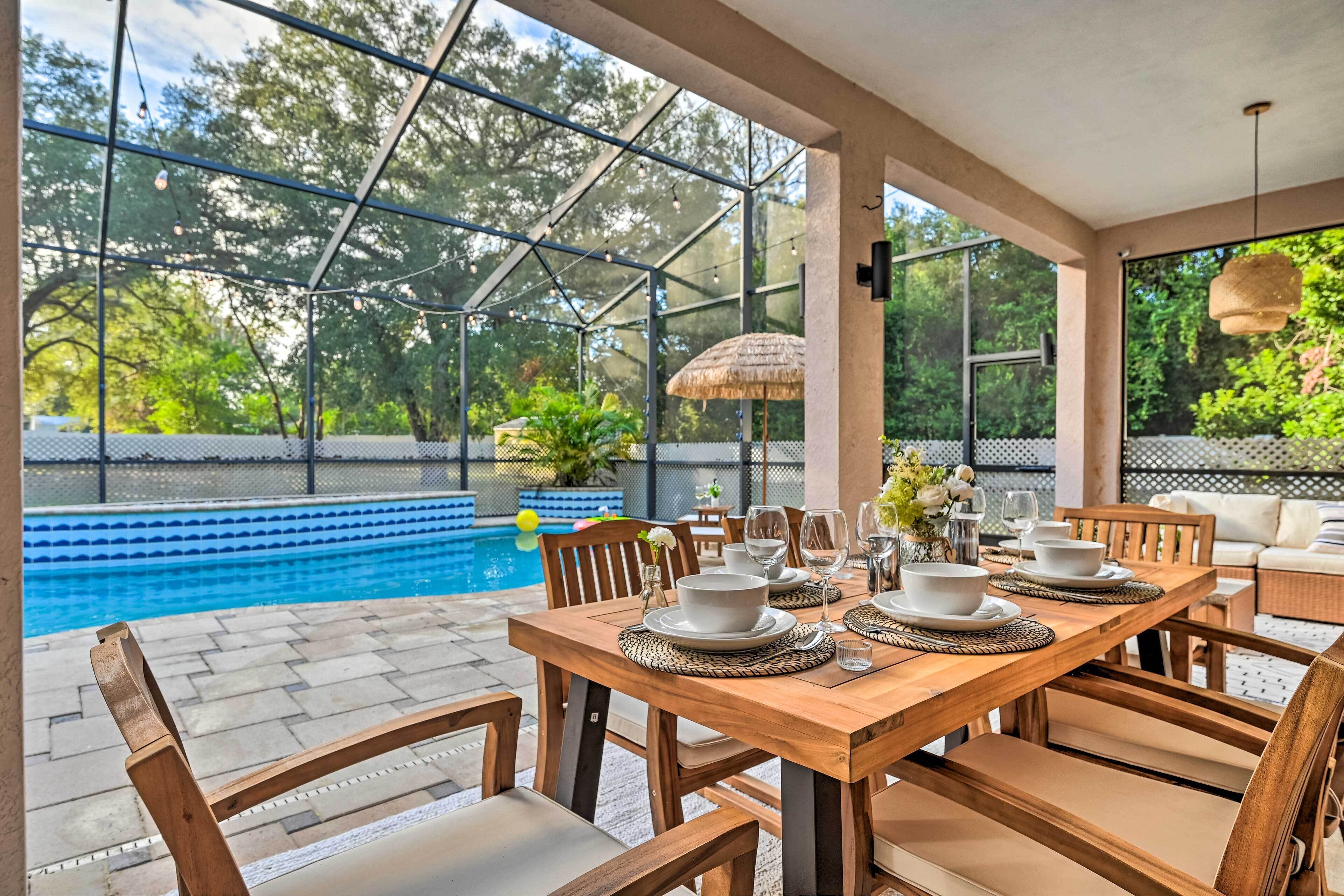 Outdoor dining