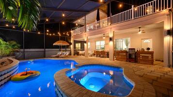 Et oppvarmet basseng