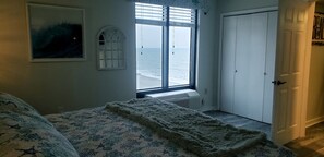 1 bedroom, iron/ironing board, free WiFi, bed sheets - Newly Renovated Beachfront Oasis. (Myrtle Beach)