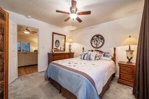2 bedrooms, desk, WiFi, bed sheets