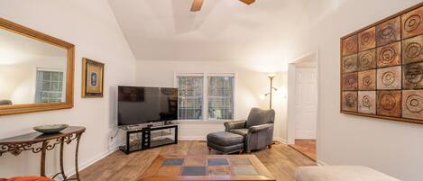 Smart-TV og PC-skjermer