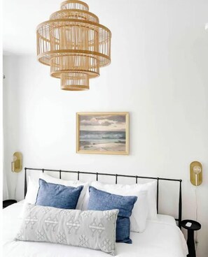 4 Schlafzimmer, Schreibtisch, Bügeleisen/Bügelbrett, Reisekinderbett