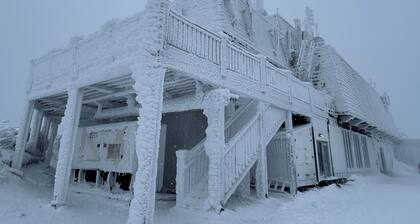 Super Fresh Apartment Near Jay Peak!