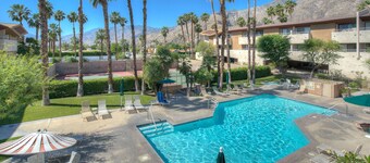 Relax @ Biarritz - Downtown Palm Springs - Pool, Hot Tub, Tennis, Mountain Views