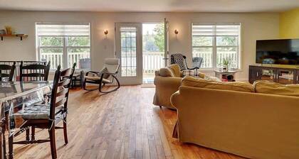 Edge of the St-François River - Spa - Dao