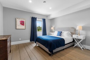 5 chambres, fer et planche à repasser, Wi-Fi, draps fournis