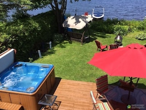 Bain à remous extérieur